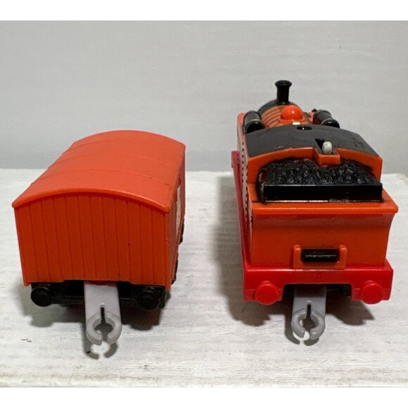 Thomas & Friends TrackMaster Nia Train Engine & Orange Mail Car 2013 Gullane - Picture 6 of 11